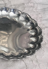 Flower Shaped hot Sale Aluminum Metal Decorative Serving Tray Handcrafted Metal Round Jewelry <b>Display</b> Platter For Coffee <b>Table</b> - Product Image 6