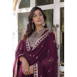 ชุดเดรสทรงเอแบบเรียบง่ายพร้อมผ้าคลุมไหล่ปักเลื่อมสำหรับงานปาร์ตี้ - Product Image 2