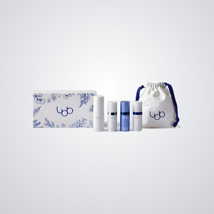 ชุดผลิตภัณฑ์ความงามสำหรับเดินทาง LBB Travel Kit โทนเนอร์ 20 มล. / ครีม 10 มล. / โฟมล้างหน้า 10 มล. / เซรั่ม 10 มล. / กระเป๋า 130 x 150 มม. - Product Image 1