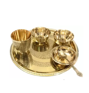 Juego de Cena Bold Blossom de Latón Antiguo, 3 Tazones, Cuchara, Vaso, Artesanía Brillante Pulida, Apto para Lavavajillas, Ecológico, a Precio Económico - Product Image 4