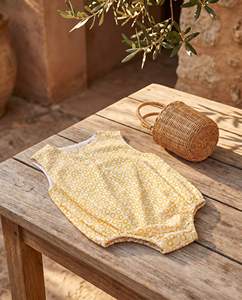 Mono de Bebé de Algodón Orgánico de Alta Calidad, Amarillo Estampado, Sin Mangas, Suave, para Recién Nacidos, Proveedor de Ropa Infantil - Product Image 1