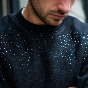 Sudaderas con hombros caídos y pedrería para hombre, cuello redondo, de vellón de peso medio - Product Image 2