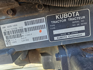 Tractor M6-111 2019, Equipo Premium Listo para Exportación, Suministro a Granel de Alta Resistencia - Product Image 5