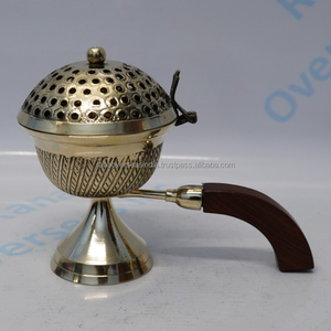 Quemador de incienso de latón ecológico con mango de madera, quemador de Bakhoor portátil para templo, hogar y decoración espiritual - Product Image 4
