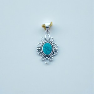 Colgante de Plata de Ley 925 con Turquesa Natural Clásica, Venta al por Mayor con Precio de Mayoreo - Product Image 2