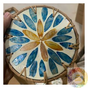 Plateau en rotin tressé avec incrustations de nacre, panier de service décoratif fait main, élégant accent de table pour la maison, vente en gros du Vietnam - Product Image 3