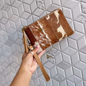 Bracelet en cuir de fourrure de vachette à motifs occidentaux pour femmes élégantes pochette portefeuille patchs personnalisés petits portefeuilles de tous les jours - Product Image 1