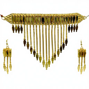 Conjunto de Joyería Árabe Chapada en Oro de Diseño Moderno y Elegante - Product Image 1