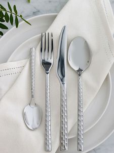 Ensemble de couverts en métal brillant opulent avec une construction en acier inoxydable de haute qualité pour une décoration de table luxueuse - Product Image 5