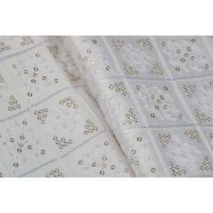 Tissu à paillettes semi-soie satinée avec broderie pour blanc cassé au mètre, 58 pouces de large - Product Image 2