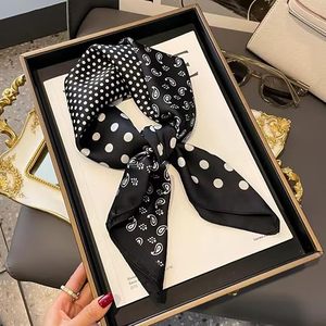 Pañuelo de Satén Estampado de Lujo para Mujer, Elegante Accesorio para el Cuello, Diseño Moderno y a la Moda - Product Image 6