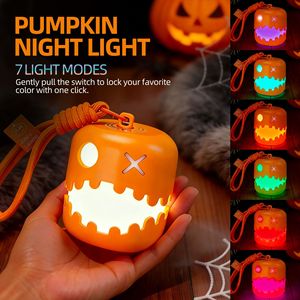 Lámpara Nocturna LED de Calabaza, Recargable por USB, 7 Modos de Luz, Plegable, Mini Decoración Interior de Halloween para Habitación Infantil o Fiesta - Product Image 1