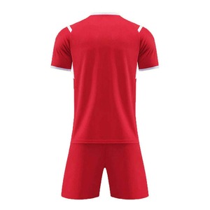 Uniforme de football pour hommes avec logo personnalisé imprimé numériquement, manches courtes, séchage rapide, respirant, prix de gros - Product Image 2