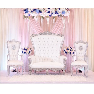Ensemble de chaises et canapés de mariage royal en argent, durable et luxueux, pour événements VIP, chaises de banquet modernes, canapé pour les mariés, USA - Product Image 1