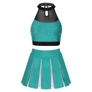 Tenue de cheerleading dernière génération conçue pour un confort optimal en mouvement et un impact visuel saisissant, idéale pour les événements et les séances d'entraînement. - Product Image 5