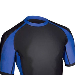 Fabricant de vêtements de protection pour femmes sur mesure en gros – Vêtements de MMA et de fitness sublimés - Product Image 4