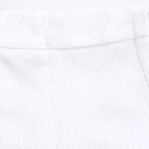 Maillot de basketball personnalisé OEM sublimé, col en V, manches courtes, écologique, antibactérien, séchage rapide, respirant, polyester, sport - Product Image 4