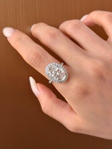 แหวนหมั้นเพชรทรงรีโอวาล ทองคำแท้ 9K ชุบทองทันสมัย เครื่องประดับเจ้าสาว - Product Image 3