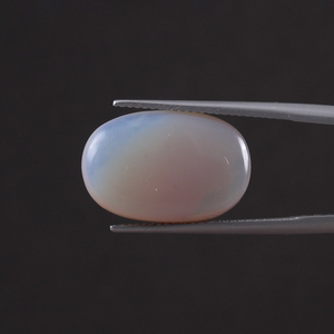 Opale naturelle blanche de qualité supérieure certifiée IGI, pierre précieuse en vrac, 9,02 carats, ovale 19x12mm, taillée à la main, polie, avec traitement de cirage/lustrage léger - Product Image 3