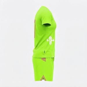 Nuevo Uniforme de Fútbol Verde con Logotipo Blanco para Mujer, Corte Regular, Cierre de Pullover, Manga Corta, Estampado Sublimado RIVIAN ATLANTIC - Product Image 4