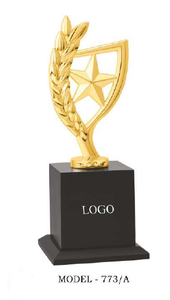 Trofeo estrella premium para el reconocimiento de la excelencia. Trofeo de premio empresarial premium con estilo moderno y elegante acabado metálico. - Product Image 4