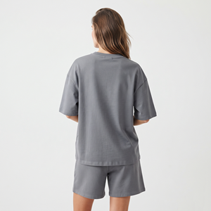 Ensemble décontracté d'été pour femme : Crop top et short imprimé lettres – Tenue deux pièces en tissu (T-shirt et short) - Product Image 3