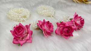 Gajra floral de perlas y rosas hecha a mano con mogra artificial, para bodas, fiestas y celebraciones, ligera y reutilizable. - Product Image 5