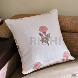 Housse de coussin Ridhi Bohème Rose & Blanc à Motifs Floraux 100% Coton avec Passepoil Imprimé, Amovible et Lavable pour Lit et Canapé - Product Image 6