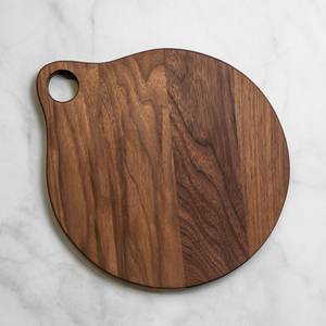 Tabla de Cortar Redonda de Madera de Grado Profesional Moderna - Utensilio de Cocina Ecológico Antideslizante para un Picado Suave y Seguro de Todo Tipo de Alimentos - Product Image 5