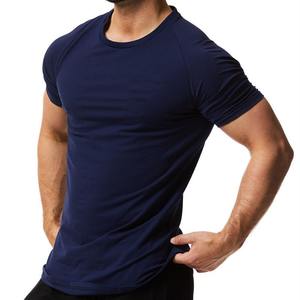 T-shirts pour hommes personnalisés à étiquette privée, design ajusté et compressif pour la musculation et le fitness, vêtements de sport pour hommes - Product Image 6