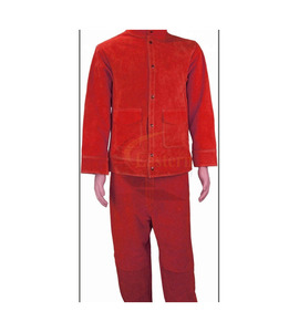 Este traje de soldadura está hecho de algodón FR resistente a las llamas de primera calidad para una seguridad confiable y un rendimiento duradero. - Product Image 4