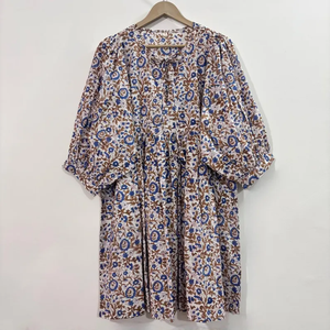 Robe décontractée mi-longue pour femme en coton tissé 100% uni, à manches courtes, taille empire, style babydoll, coupe ample et fonctionnelle à col en V oversize - Product Image 2