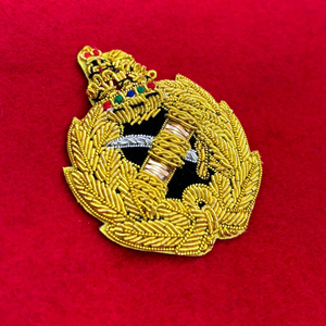Badges sur mesure de haute qualité avec épingle de sûreté, nouveau design, badges en fil de soie de luxe, style premium, badges GNG IMPEX - Product Image 3