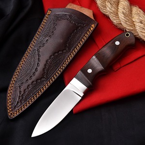 Cuchillo de Cocina Hecho a Mano de Acero Inoxidable de Grado Industrial, Hoja con Punta Clip, Borde Dentado, Mango de Madera, 12 Pulgadas, para Uso en Exteriores - Product Image 4