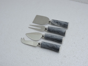 Ensemble de 4 ustensiles à fromage écologiques, légers, résistants au four, antidérapants, lames en acier inoxydable, poignées en marbre blanc, lavage à la main - Product Image 6