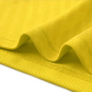 Uniforme de Fútbol para Hombre con Talla Ajustable, Diseños Totalmente Personalizados, Última Tendencia, Material Transpirable de Primera Calidad - Product Image 5