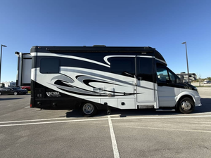 R-e-n-e-g-a-d-e R-v V-i-e-n-n-a 25VM-B-S d'occasion 2019 - Product Image 5