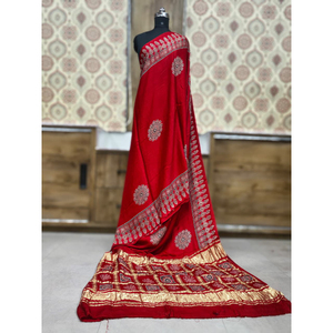 Último Diseño de Saree Bandhani – Saree Ligero de Seda Artificial con un Aspecto Tradicional y Elegante - Product Image 1
