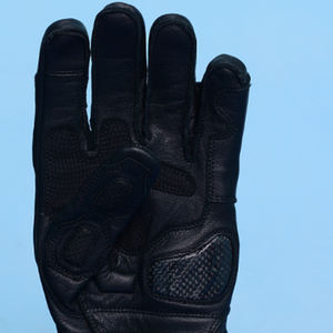 Gants de moto noirs en cuir de vachette avec logo personnalisé, pour l'hiver, style racing, avec protection des articulations. - Product Image 2