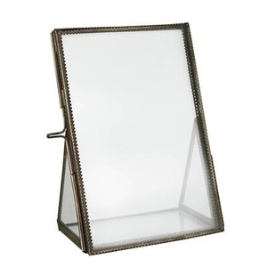 High Quality Metal And Glass <b>Photo</b> <b>Frame</b> with Stylish Finish for Home Decoration and Gift Purposes - Product Image 3