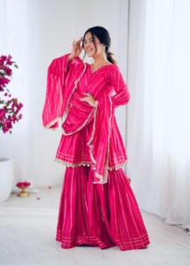 Ensemble de tenue de soirée de luxe avec manches longues, broderies miroir artisanales et sharara assorti pour la distribution en gros - Product Image 5