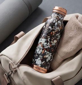Elegante botella de cobre personalizada con estampado de guijarros, a prueba de fugas, para hidratación diaria, viajes, gimnasio, yoga, oficina y regalos. - Product Image 1