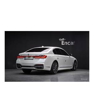 BMW 740d XDrive M Sport Diesel berline 2021 avec sièges en cuir et caméra de recul - Product Image 2