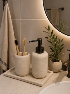 Ensemble d'accessoires de salle de bain en marbre naturel : distributeur de savon, porte-brosse à dents, gobelets, distributeur de savon moussant pour hôtel - Product Image 2