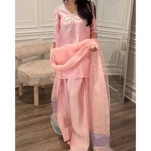 Ensemble de vêtements de soirée pour femmes de créateur, bas et Dupatta - Product Image 6