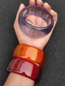 กำไลข้อมือเรซิ่นทำมือ สไตล์เรโทร ดีไซน์กว้าง - Product Image 2