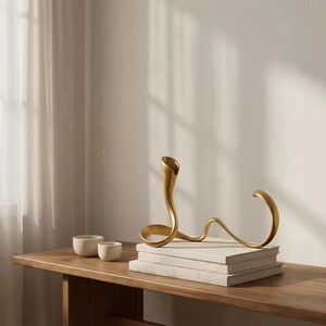 Candelabro Moderno de Metal con Forma de Serpiente, Diseño Minimalista y Abstracto para Decoración del Hogar - Product Image 2