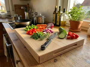 Planche à découper en bois massif, planche à découper de cuisine, respectueuse des lames, planche à découper en bois pour la cuisine - Product Image 5