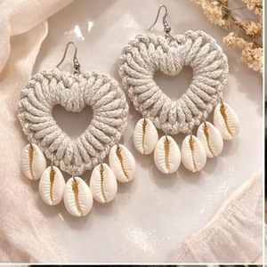 Pendientes de Concha Marinha Estéticos para Mujer, Estilo Boho de Playa, Pendientes de Concha Ligeros, Joyería Étnica y de Moda Occidental - Product Image 3