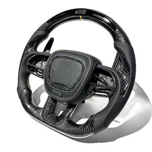 Volante de Fibra de Carbono LED de la Mejor Calidad para <span class=keywords><strong>Dodge</strong></span> <span class=keywords><strong>Challenger</strong></span> Charger SRT HELLCAT 2015+ - Product Image 1